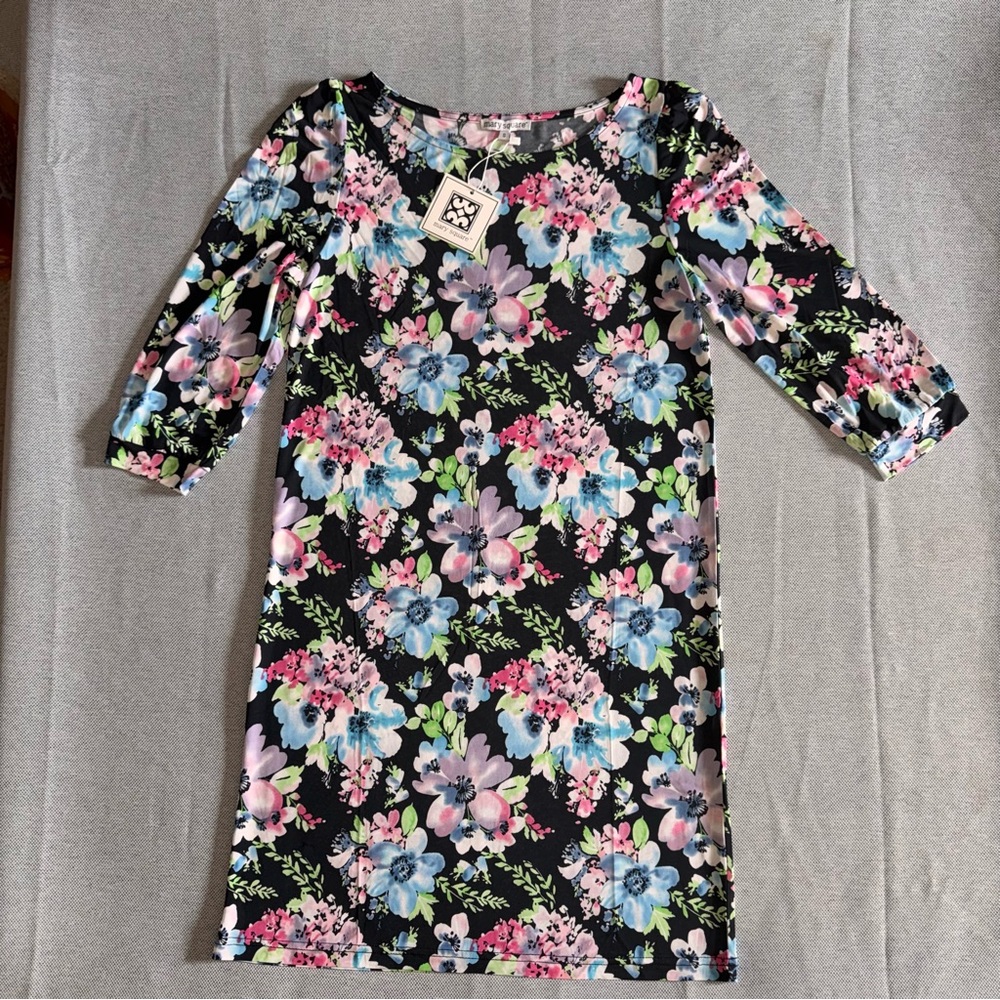 NEW MARY SQUARE shift dress in a black pink blue green lavender floral print